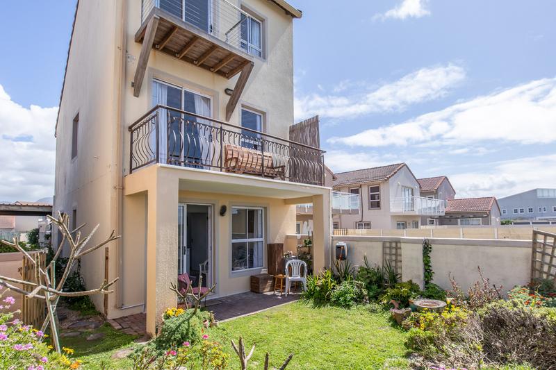 3 Bedroom Property for Sale in Muizenberg Western Cape